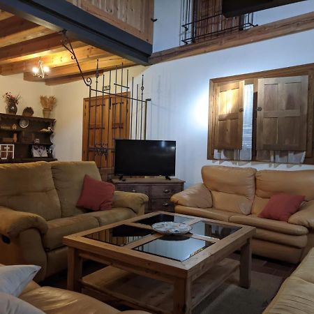 Casa Rural El Arroyo Miguelanez Exterior photo